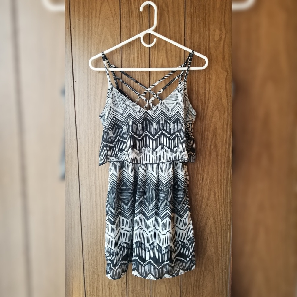 Black & White Zig Zag Pattern Dress